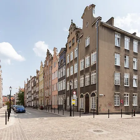 Urban Chic By Bookinghost Apartman